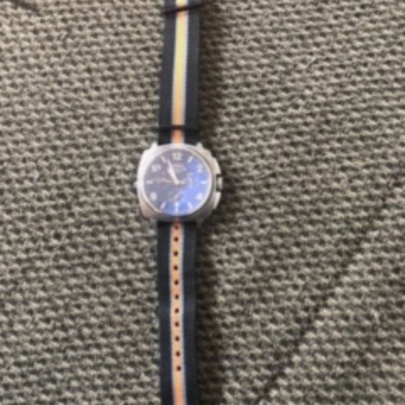 Shinola watch - Picture 6 of 6